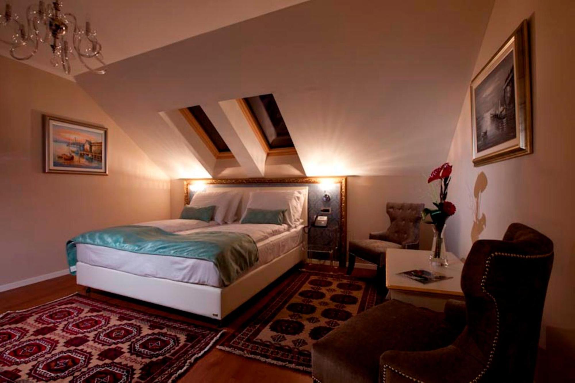 Hotel Actum คราน ภายนอก รูปภาพ